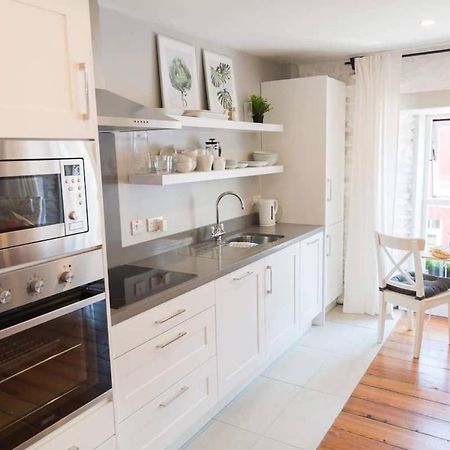 Apartments In Dingle Town Center 외부 사진