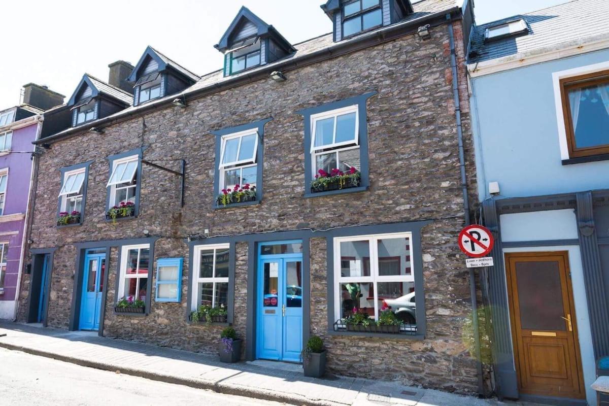 Apartments In Dingle Town Center 외부 사진